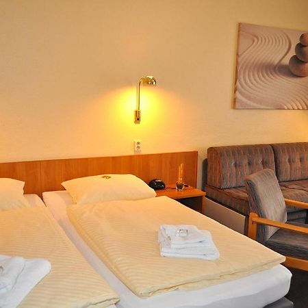 Gaestehaus Lietzow & Stoertebeker Camp Luaran gambar